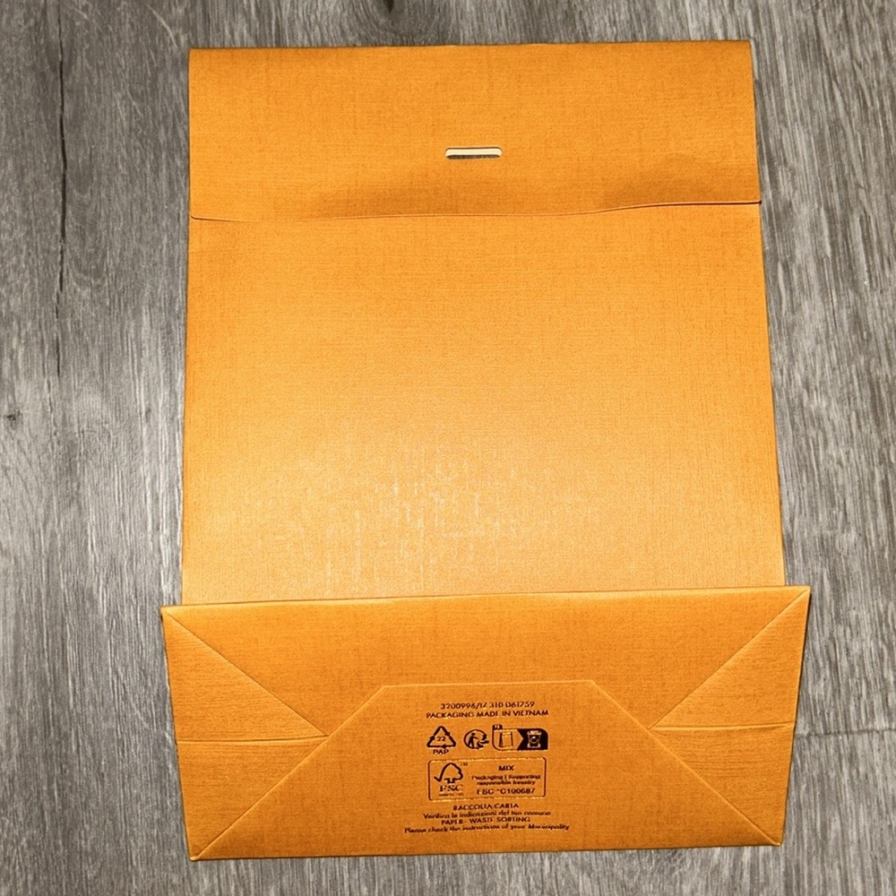 Louis Vuitton small gift box - Picture 2 of 6